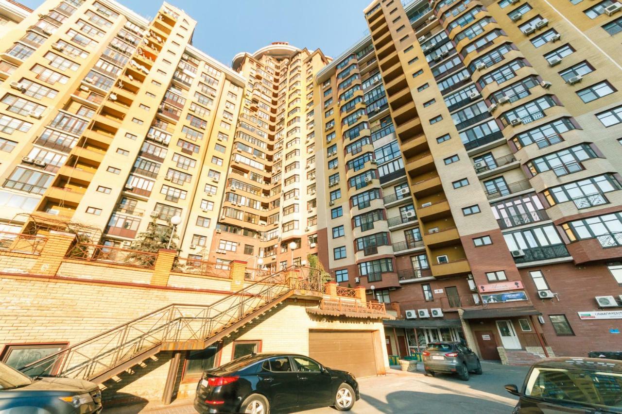 3 Комнатные Апартаменты В Центре Печерска Kijev Kültér fotó